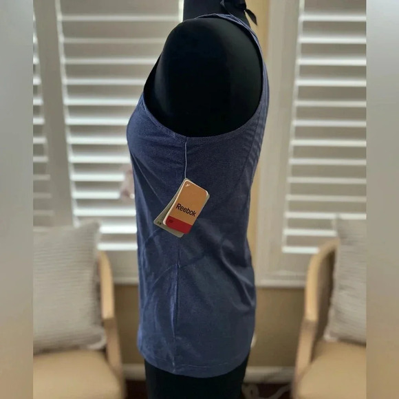 NWT | Reebok | Dynamic Tank - Size XS - Picture 2 of 5
